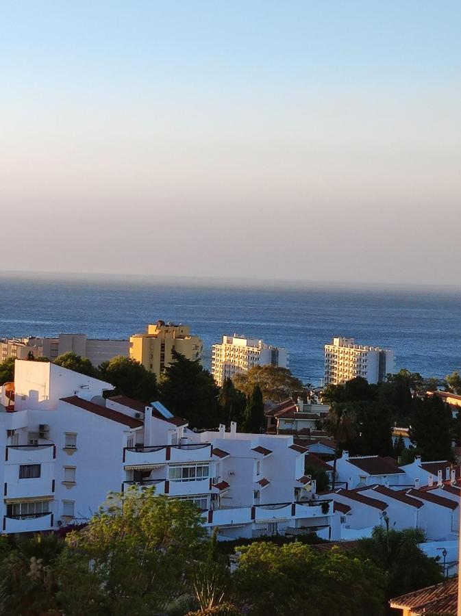 Saltillo Alto Gray Studio. Vistas Al Mar Y Piscina Torremolinos Buitenkant foto