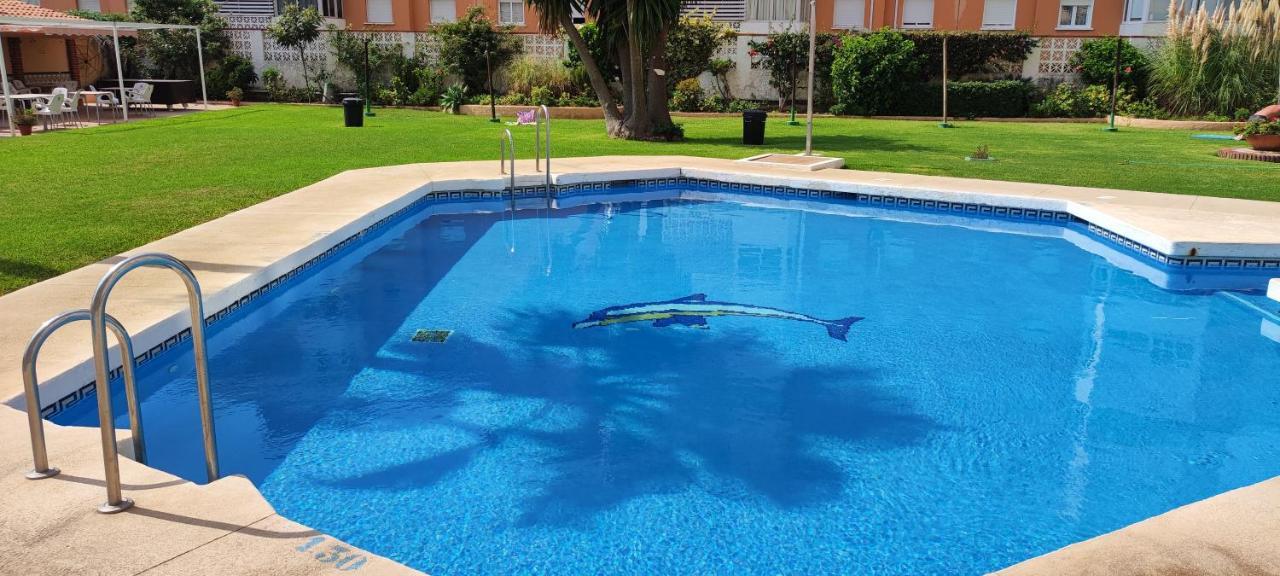 Saltillo Alto Gray Studio. Vistas Al Mar Y Piscina Torremolinos Buitenkant foto