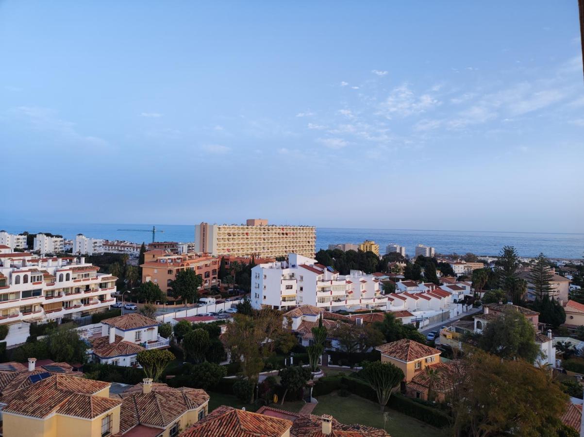 Saltillo Alto Gray Studio. Vistas Al Mar Y Piscina Torremolinos Buitenkant foto